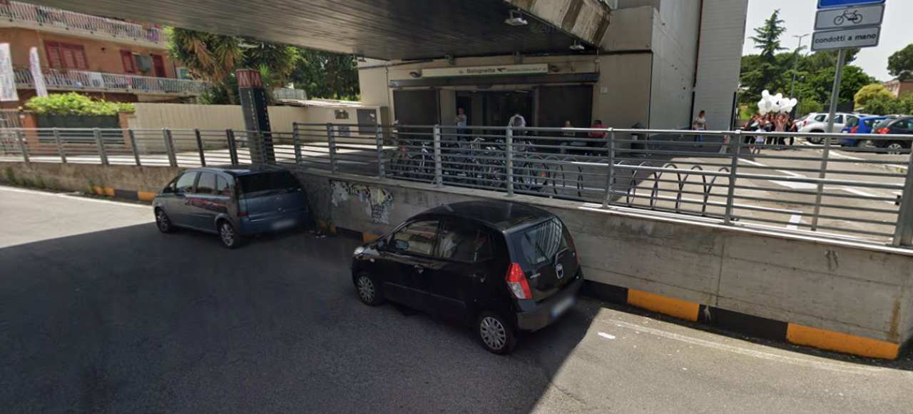 Roma incidente Metro Bolognetta