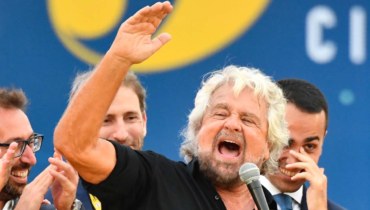 Grillo lascia Politica Sky