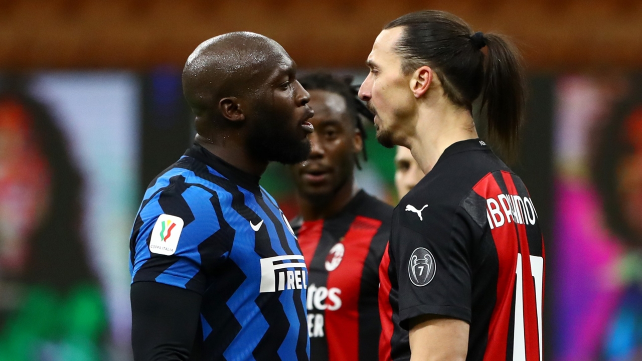 Lukaku e Ibra in primo piano durante la lite.