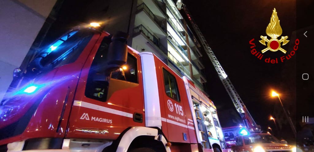 Incendio Scandicci, trovato cadavere carbonizzato