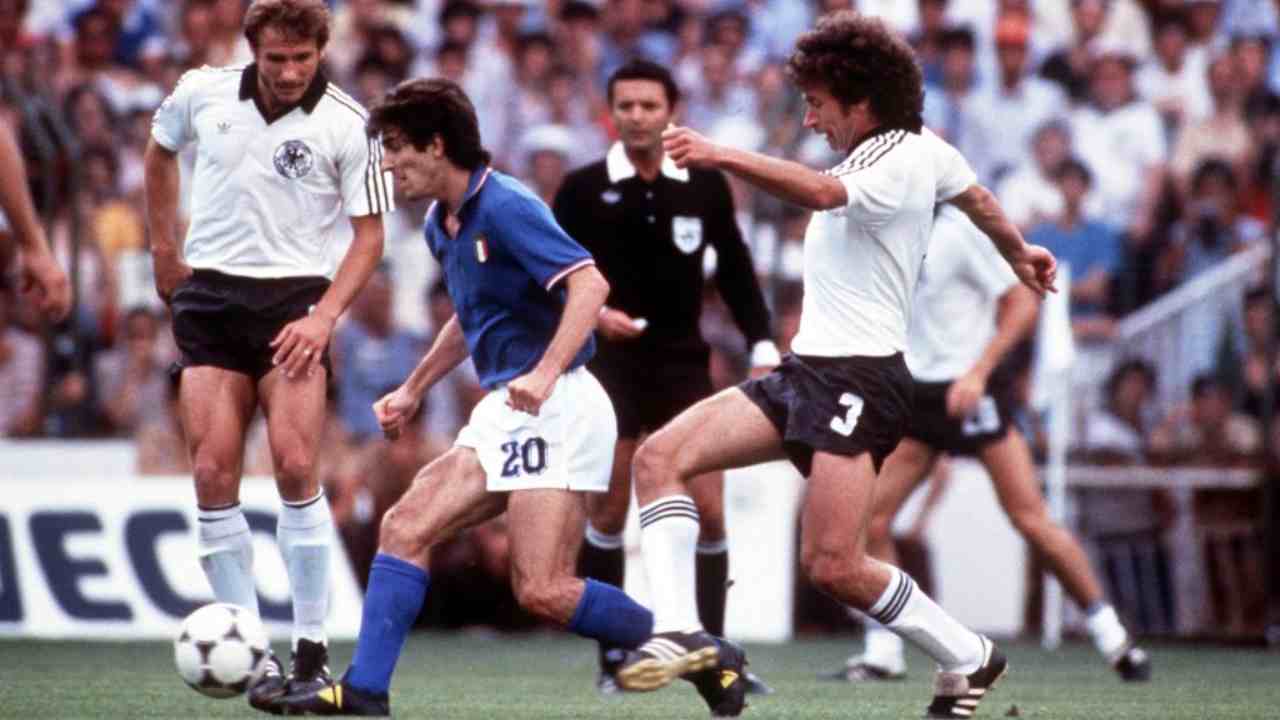 Sfregio a Paolo Rossi: rubati alcuni cimeli dallo stadio Menti di Vicenza