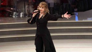 Il Cantante Mascherato, Milly Carlucci rimescola le carte in tavola