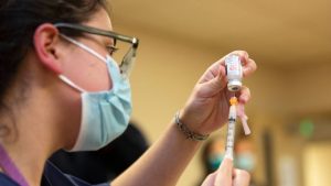 milano, scoperti 220 furbetti del vaccino anti covid