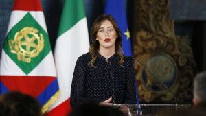 maria elena boschi perseguitata da uno stalker