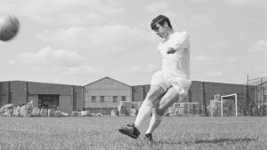 leeds, morto peter lorimer