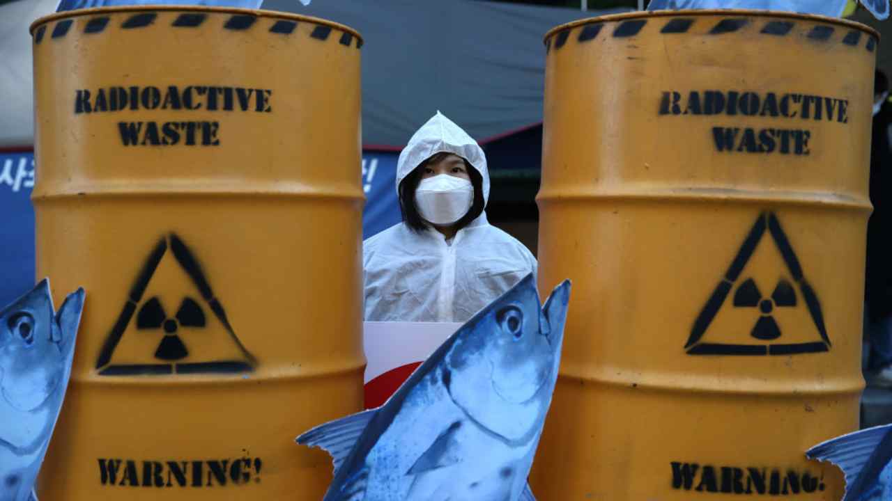 acqua radioattiva di fukushima sarà riversata in mare