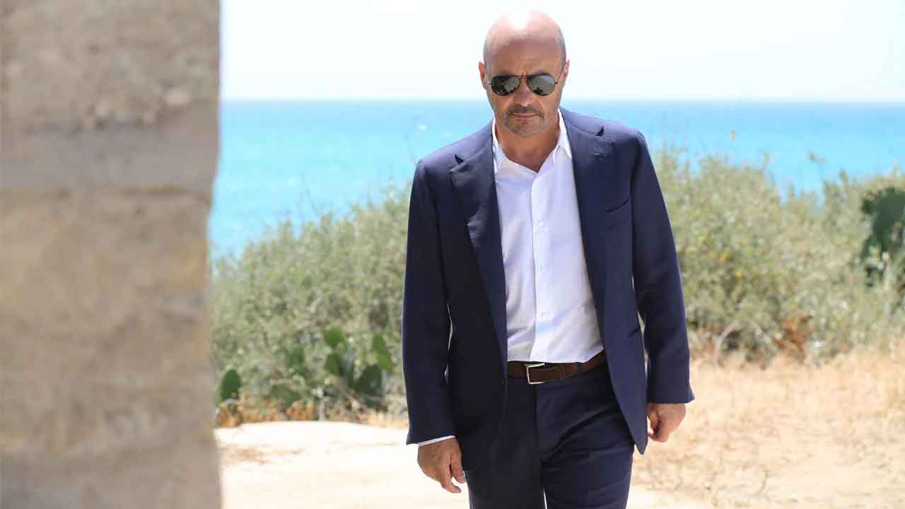 Montalbano, in onda l'episodio la Luna di Carta su Rai1 (RaiPlay)