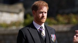 il principe harry e il passato tra alcol e droga