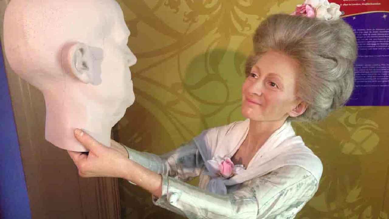 Madame Tussaud, la storia della donna imprenditrice di cere (Web)