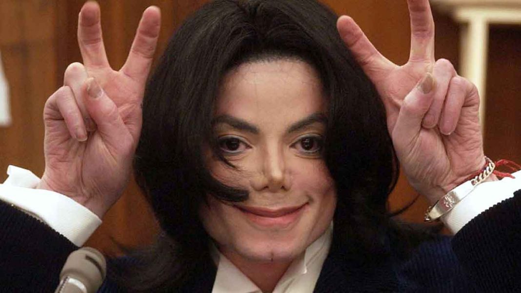Michael Jackson ucciso: la tesi di Paris, figlia del cantante