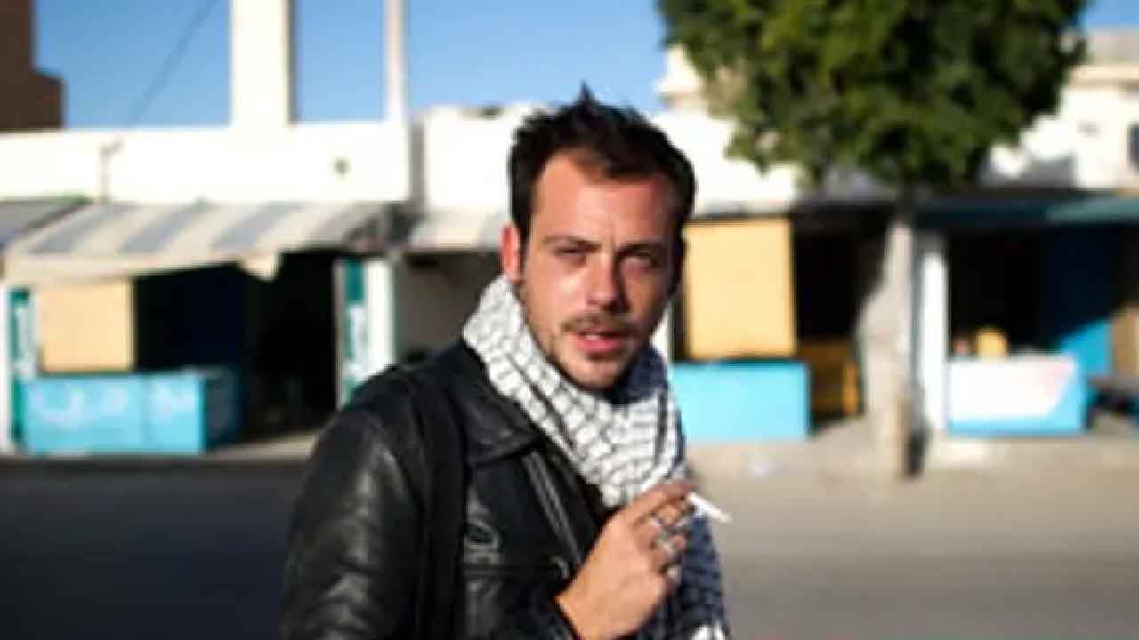 Remi Ochilik, chi era il fotografo rimasto ucciso nei bombardamenti di Homs (The Guardian)