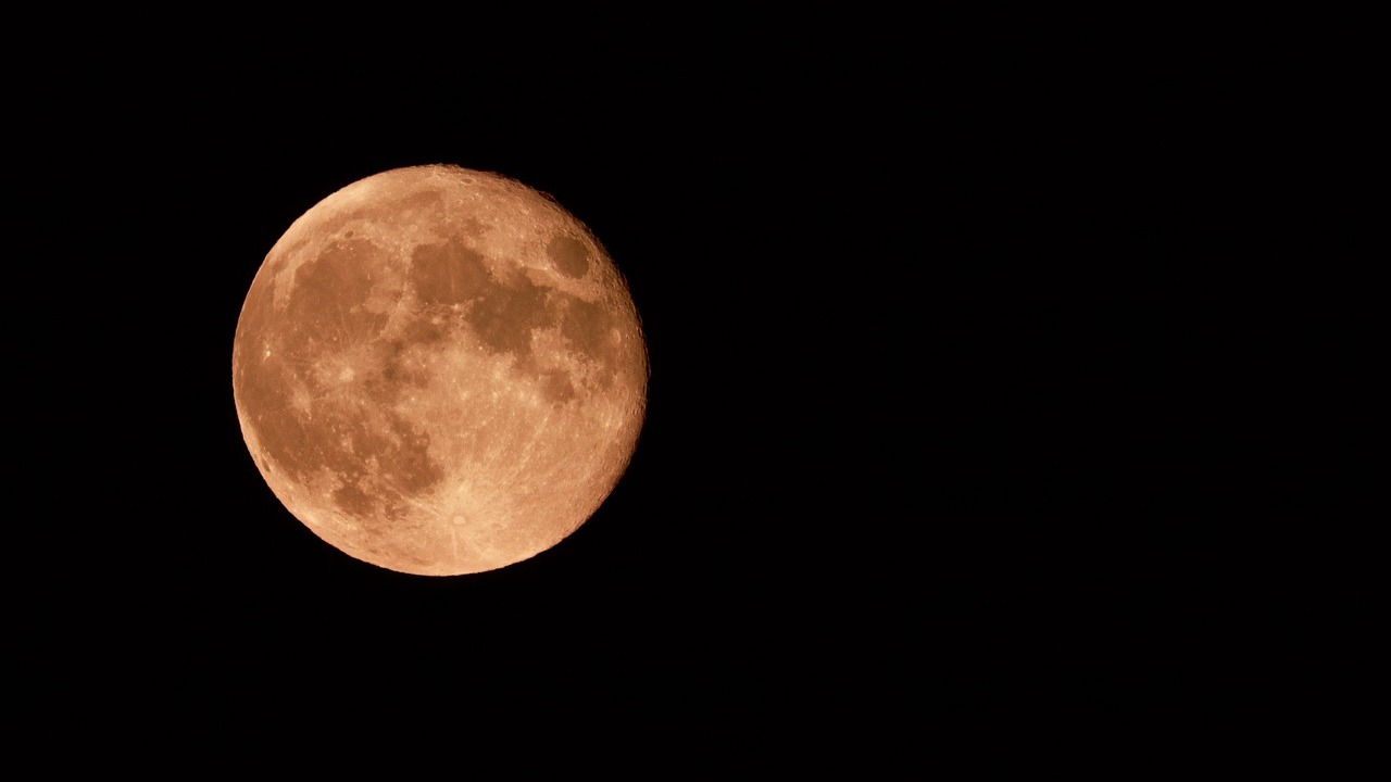 superluna di fragola