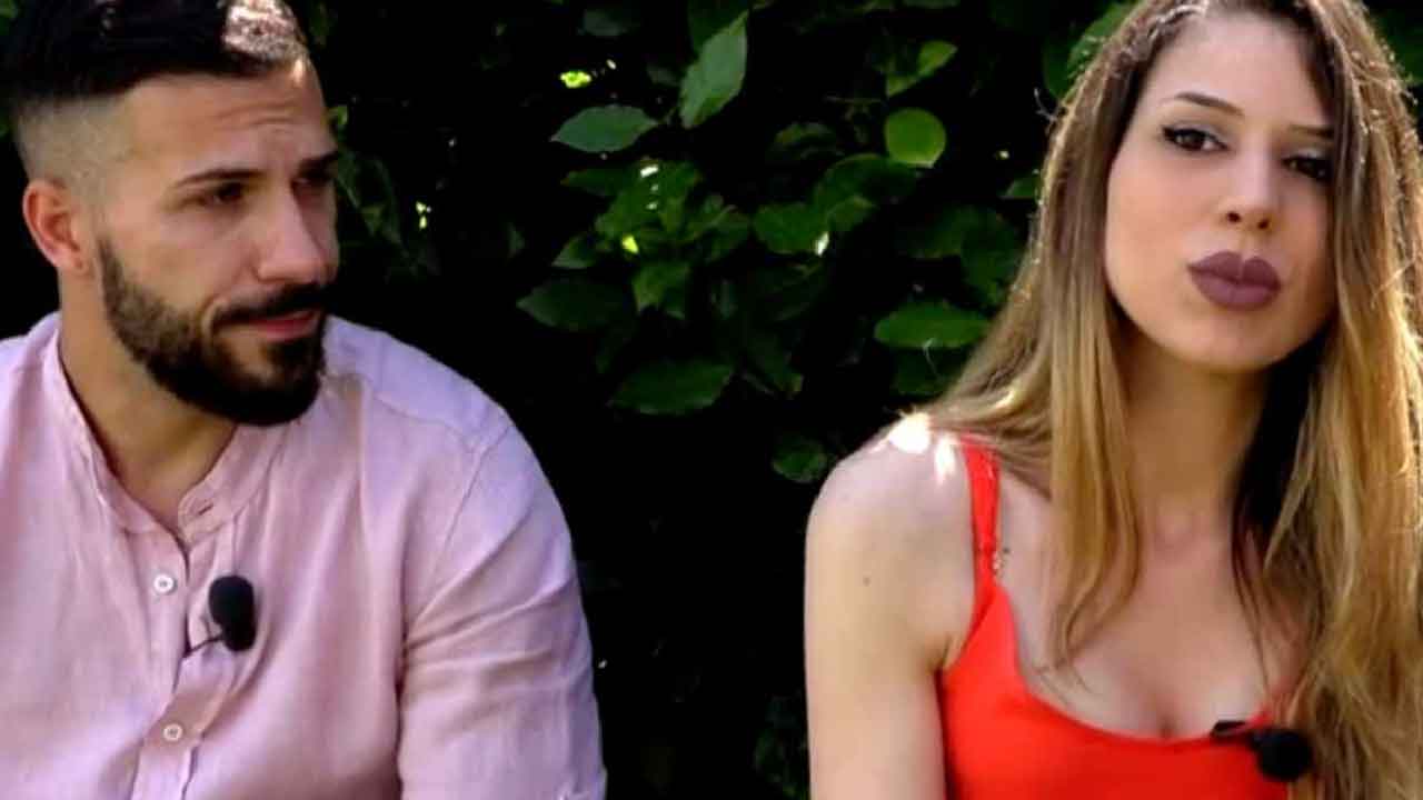 Boicotta Temptation Island, Federico non si presenta al falò immediato di Floriana, la sua ragazza scoppia in lacrime (Foto dal web)