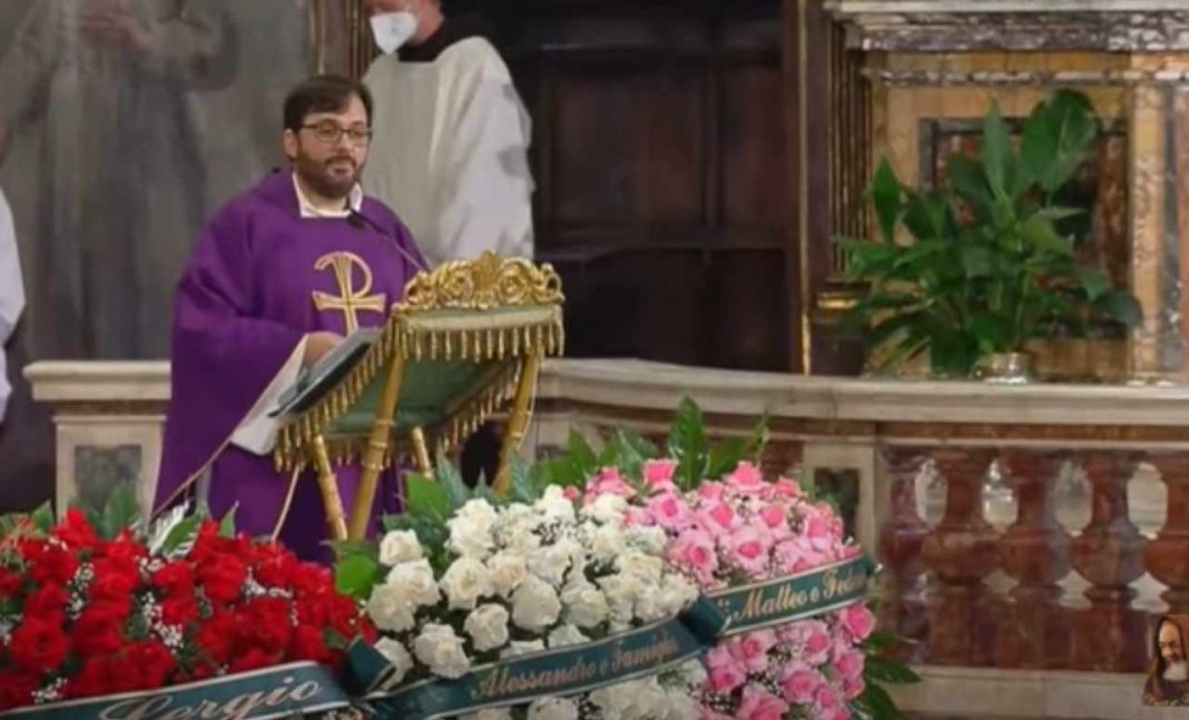 Le Ceneri Di Raffaella Carrà A San Giovanni Rotondo