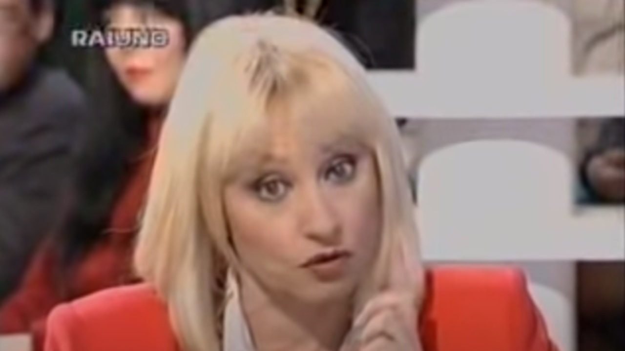 Screenshot Raffaella Carrà Domenica In 17 dicembre 1995