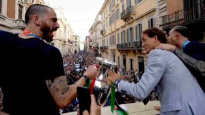 bonucci risponde alle critiche sul bus scoperto