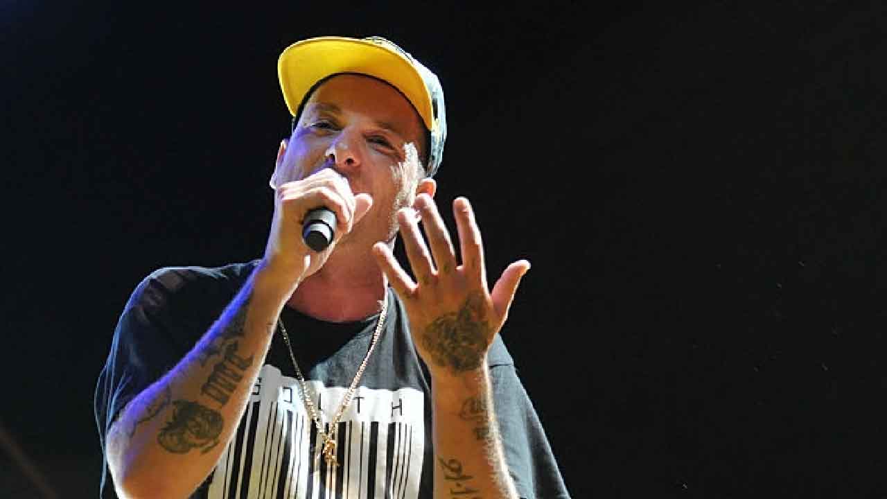 Clementino, il figlio d'arte ha coltivato da sempre la passione per il teatro (Getty Images)