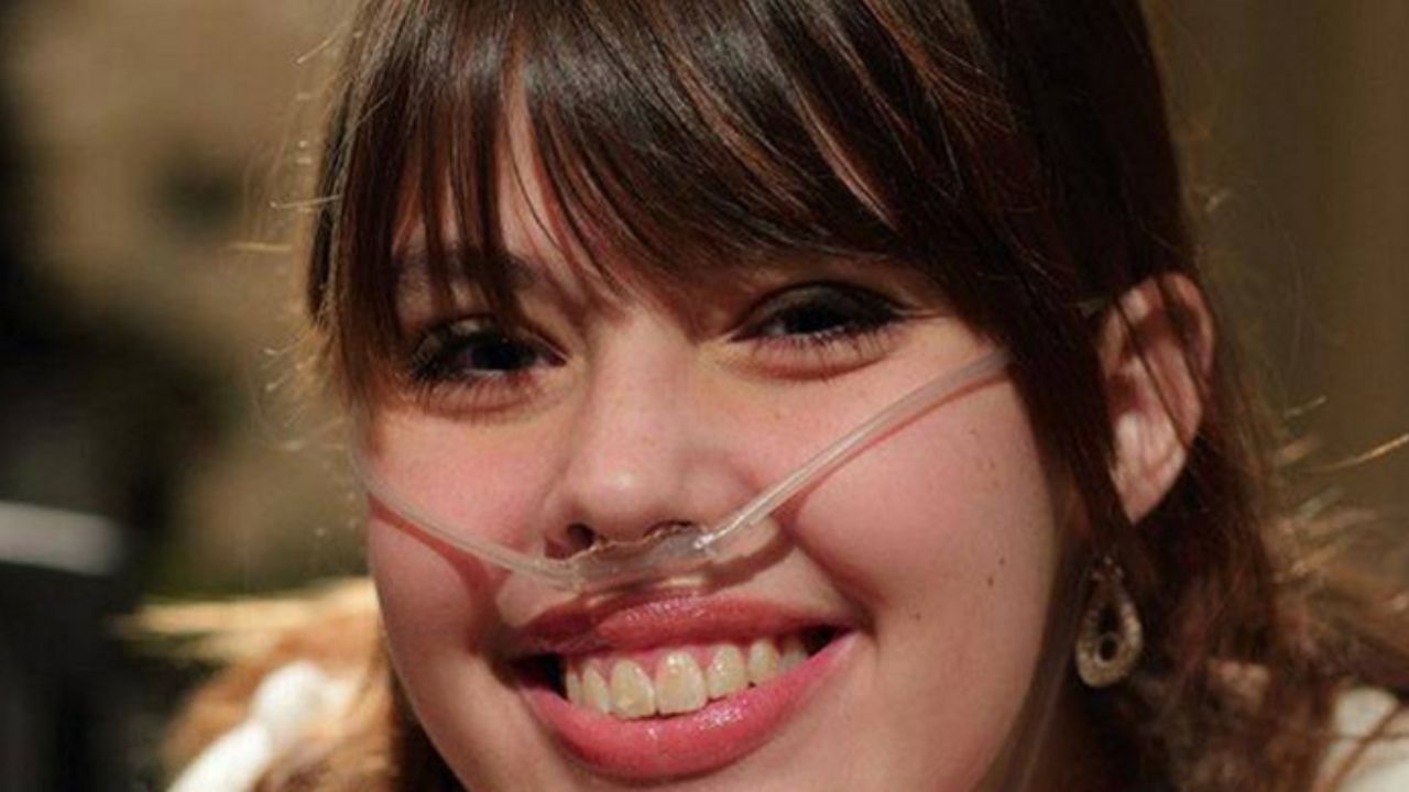 Claire Wineland screenshot