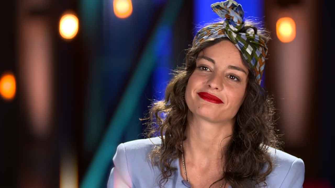 Jalisse Bascià, chi è la cantante in cerca di vittoria nel programma All Together Now (Screenshot)
