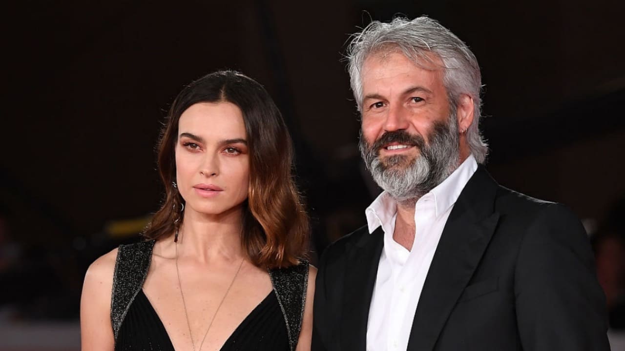 Kasia Smutniak a sinistra e suo marito Domenico Procacci a destra (gettyimages)