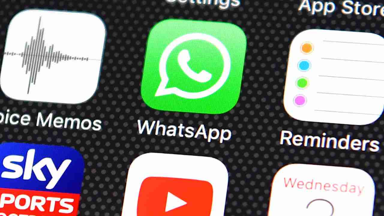 whatsapp, come ascoltare i messaggi vocali prima di inviarli