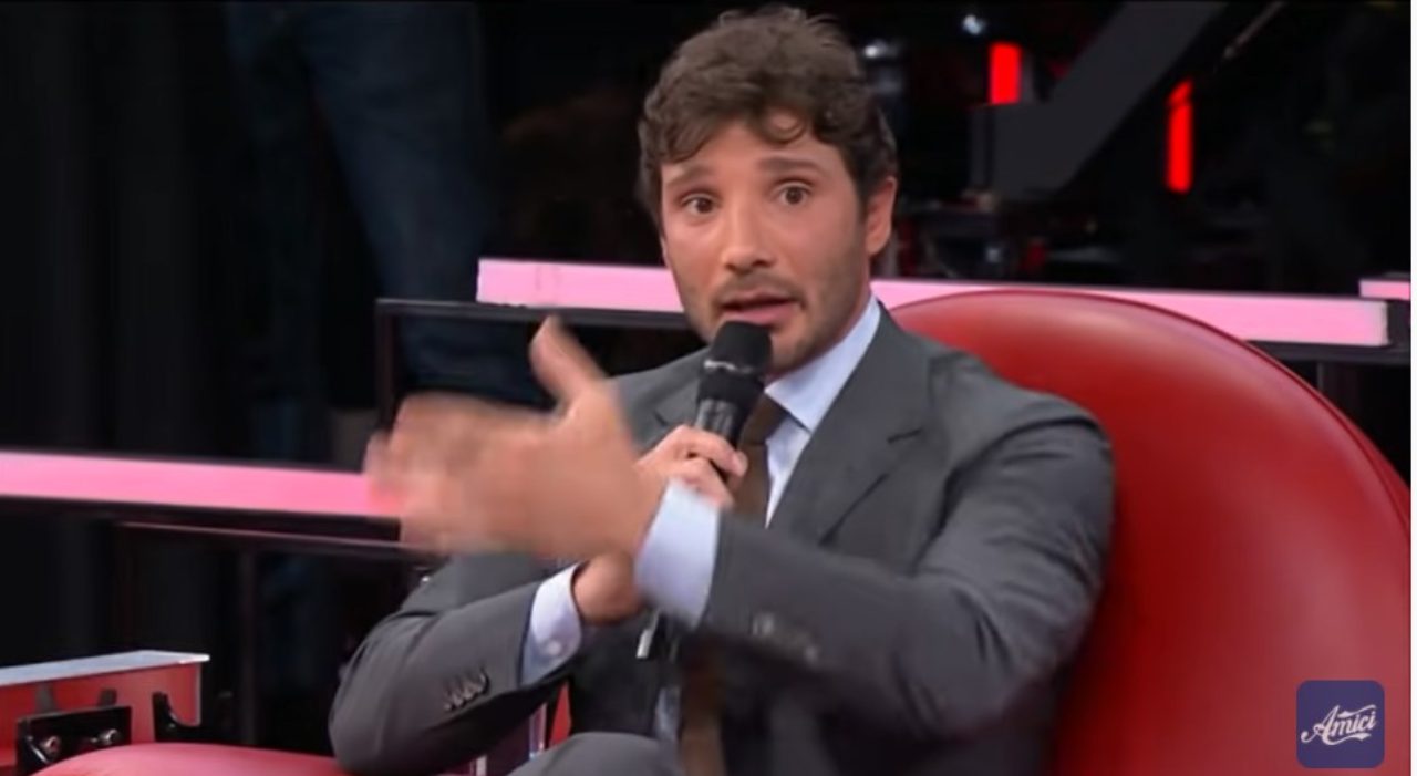 Stefano De Martino polemica infinita