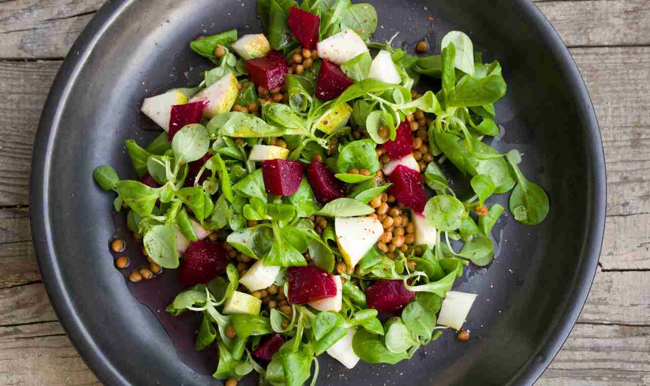 Dieta dell’insalata | fa bene? Occhio perché ha effetti collaterali ...