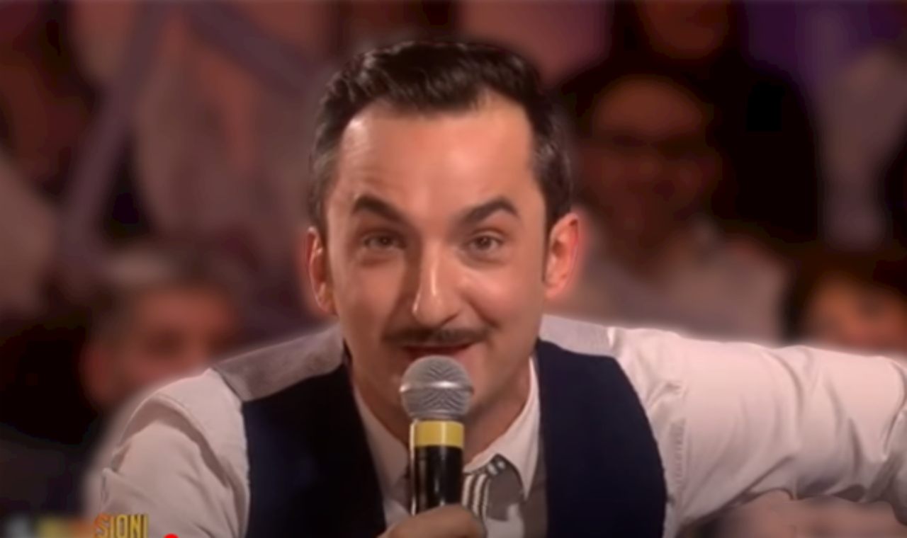 Nicola Savino fuori di testa, post puntata a luci rosse [VIDEO]
