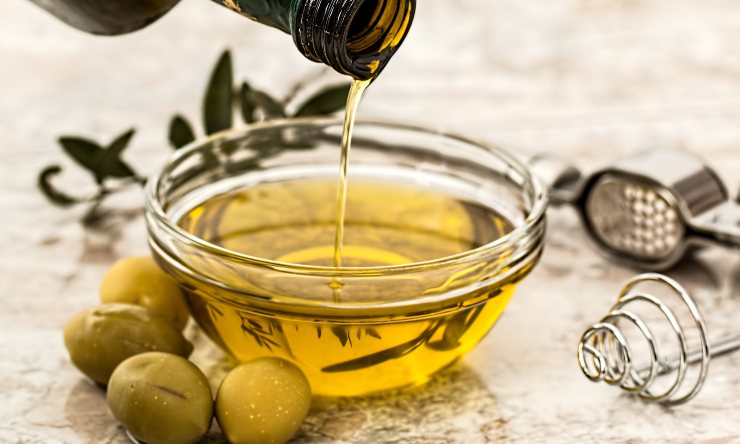 olio d'oliva per il mal d'orecchio ck12.it 20220831