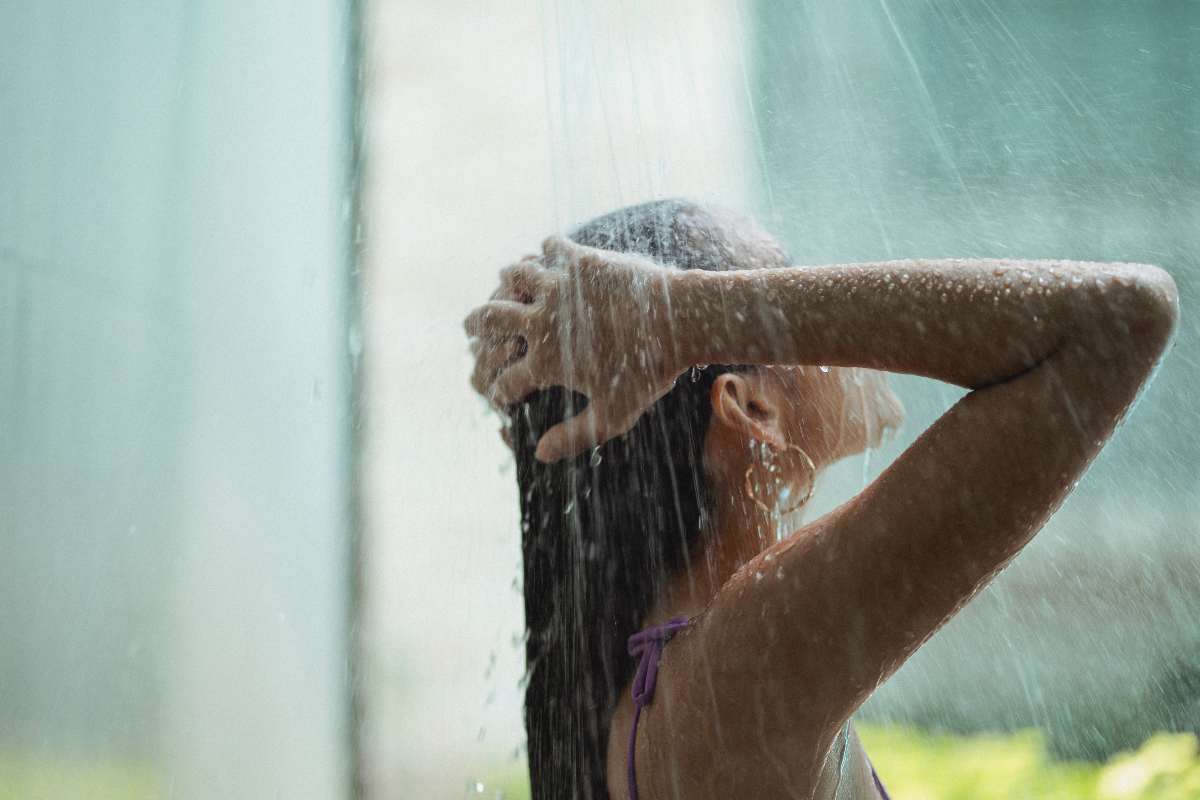 Lavare i capelli: ecco come si fa