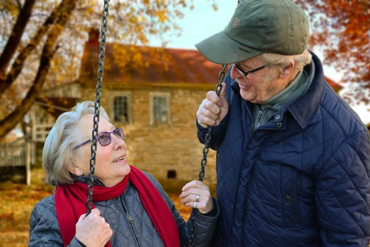 Nonno e nonna si guardano