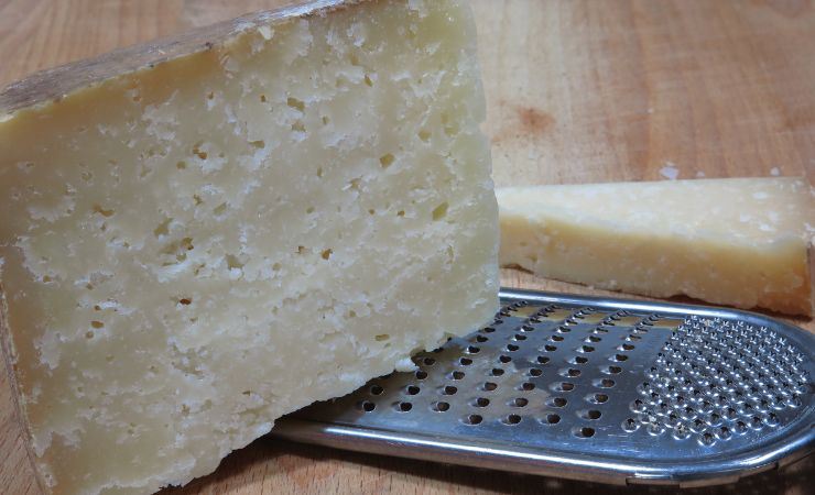 pecorino spaghetti napoletana