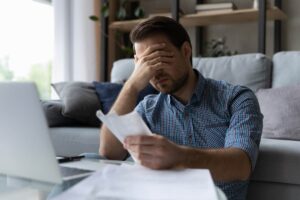 Professionista in regime forfettario disperato perché ha ricevuto una sanzione