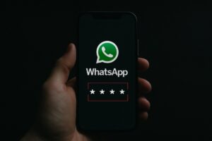 Sfondo WhatsApp e codice Pin